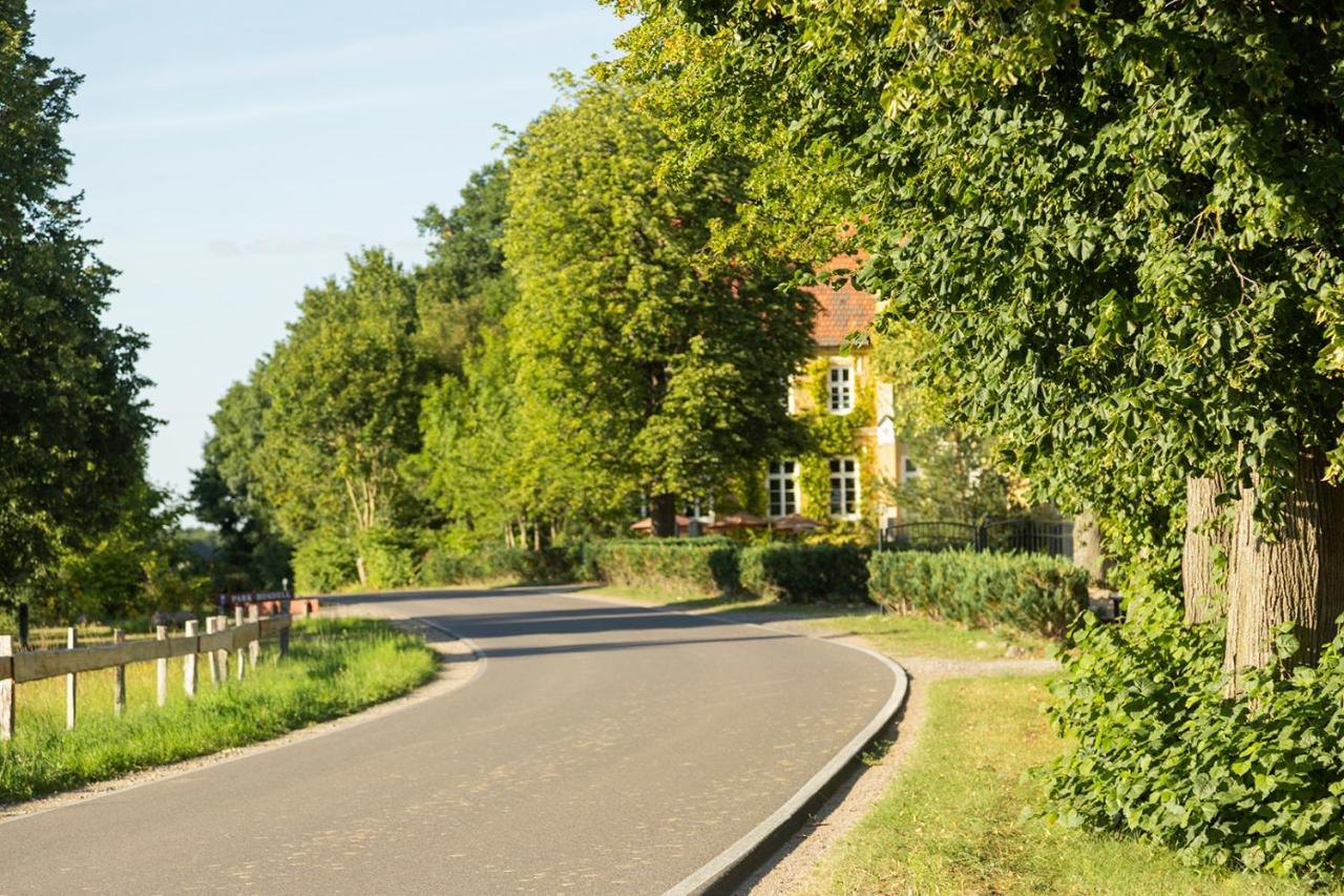 Gutshauszimmer Neu Gaarz Esterno foto